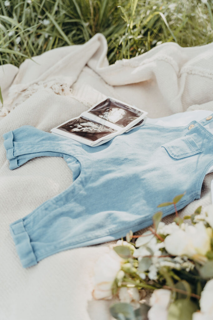 Detailfoto beim Babybauchshooting im Österreich