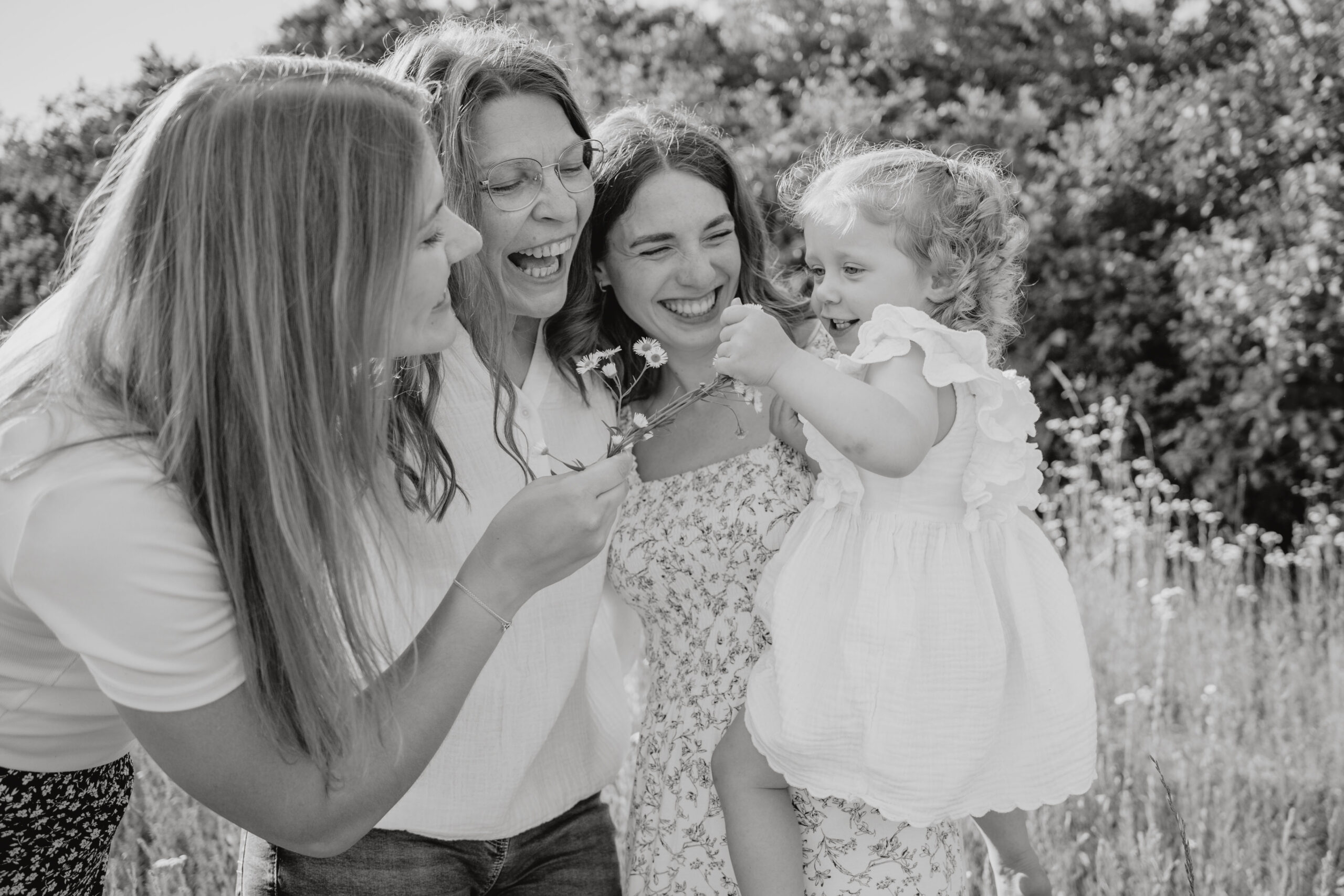 Familie beim Outdoor Shooting in Österreich