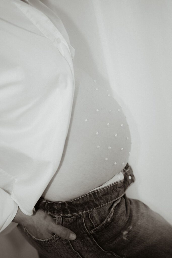 Detailfoto Babybauchshooting.